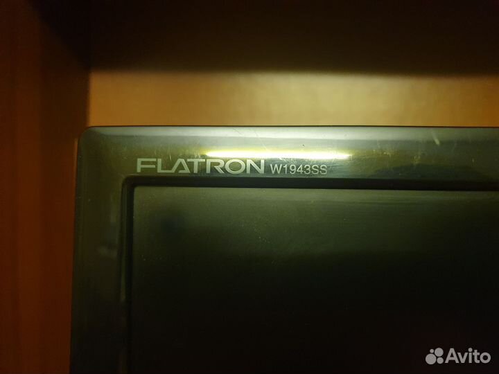 Монитор LG flatron w1943ss