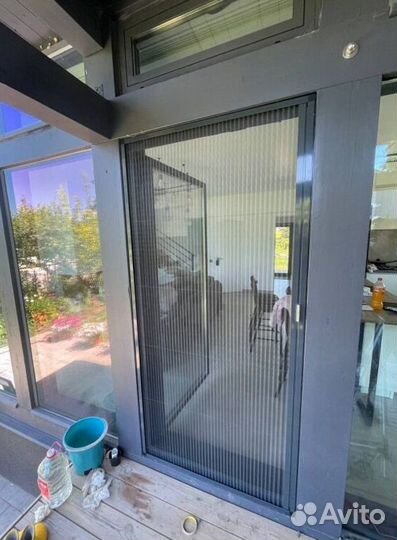 Москитные сетки на окна и двери антикошка U0973