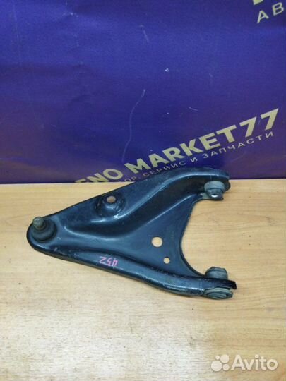 Рычаг подвески передний правый Renault Logan 2 L8