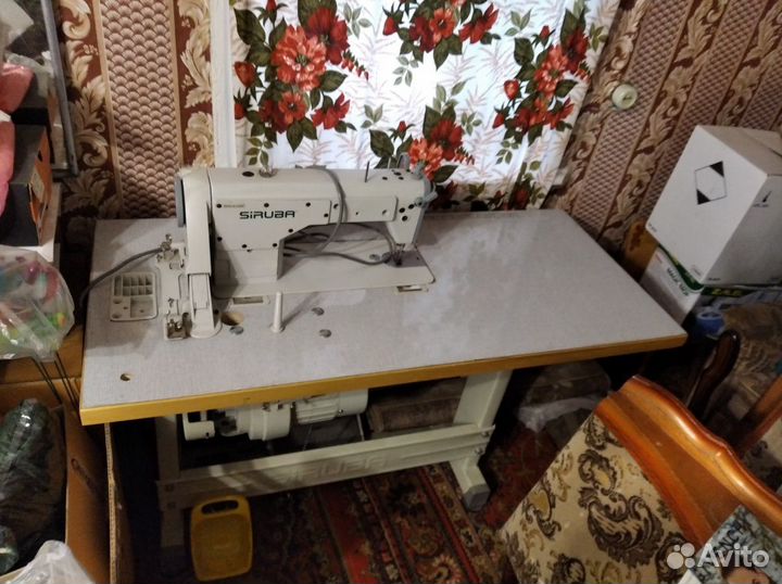 Швейная машина Siruba