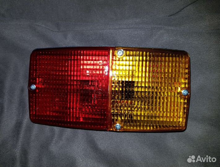 Фонарь задний универсальный прицеп новый