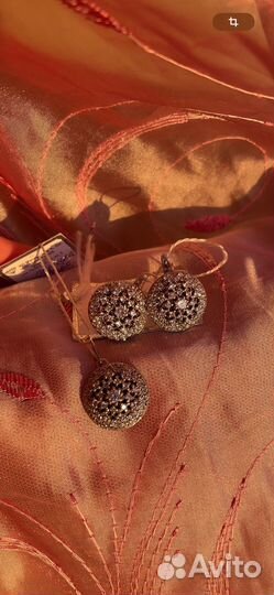 Серьги с подвеской