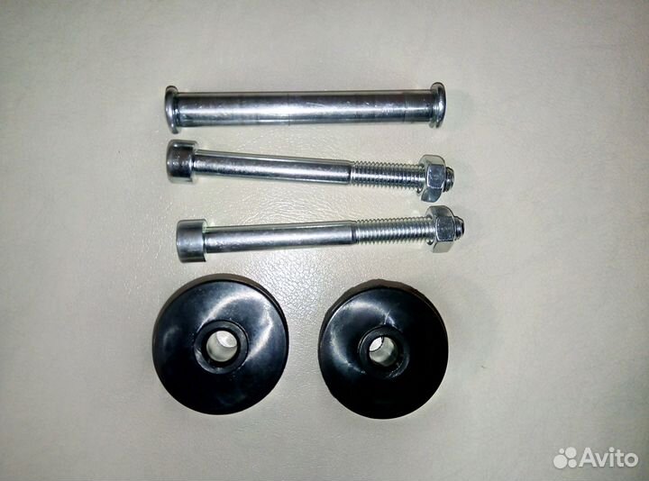 Ось переднего колеса для коляски Adamex