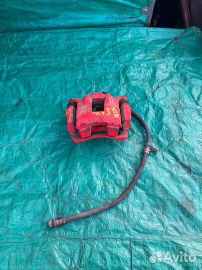 Суппорт передний левый Great Wall Hover M4