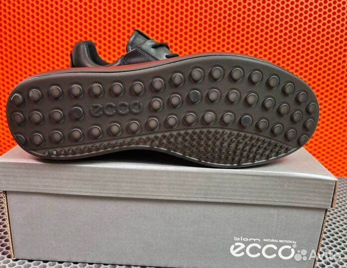 Кроссовки Ecco легкие