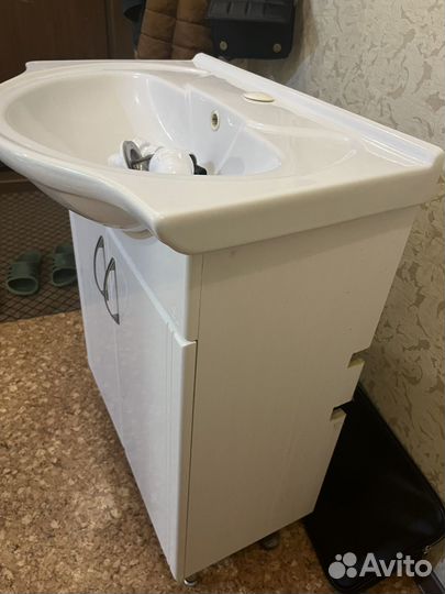 Тумба для ванной с раковиной