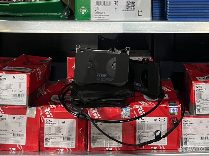 Тормозные колодки BMW / Mercedes / Vag / Jaguar