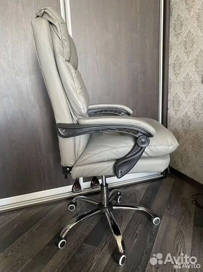 Компьютерное кресло офисное с функцией массажа