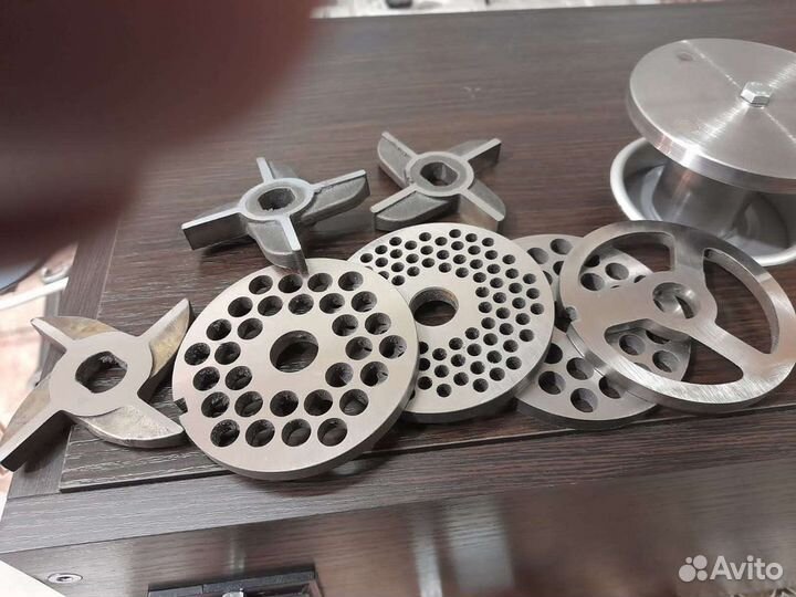 Заточка ножей для мясорубки, ножей, ножниц и пр