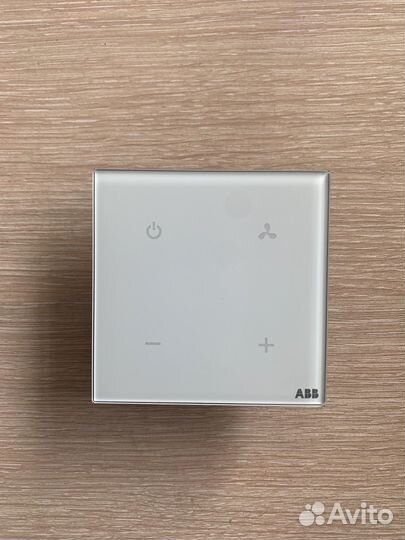 Сенсорный KNX термостат ABB TR/U.1.1-CG
