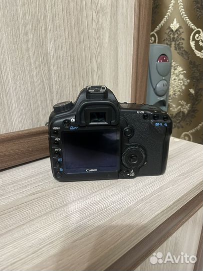 Зеркальный фотоаппарат canon 5D mark 2
