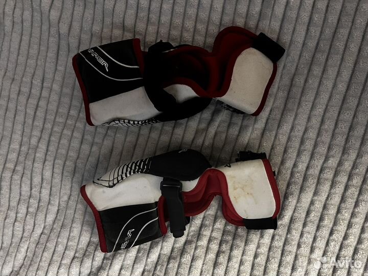 Налакотники хоккейные взрослые