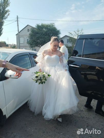 Прокат свадебных платьев