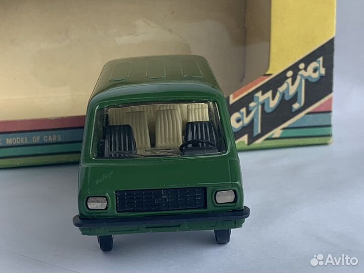 Модель СССР Раф 2203 А18 1:43