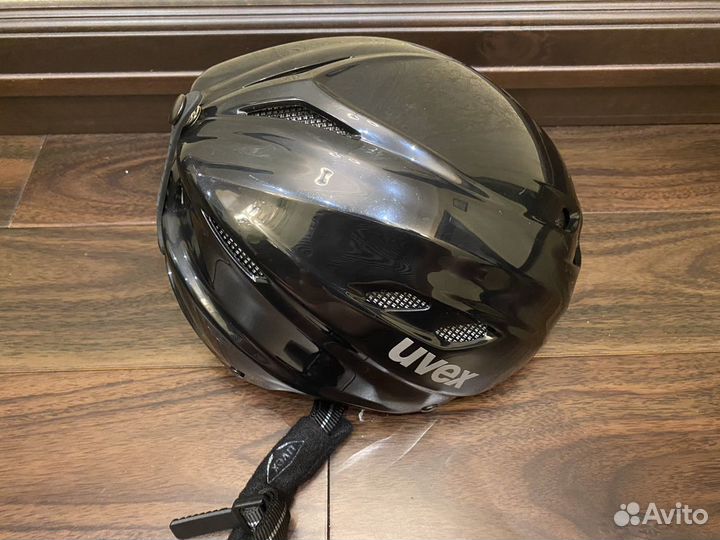 Шлем горнолыжный Uvex