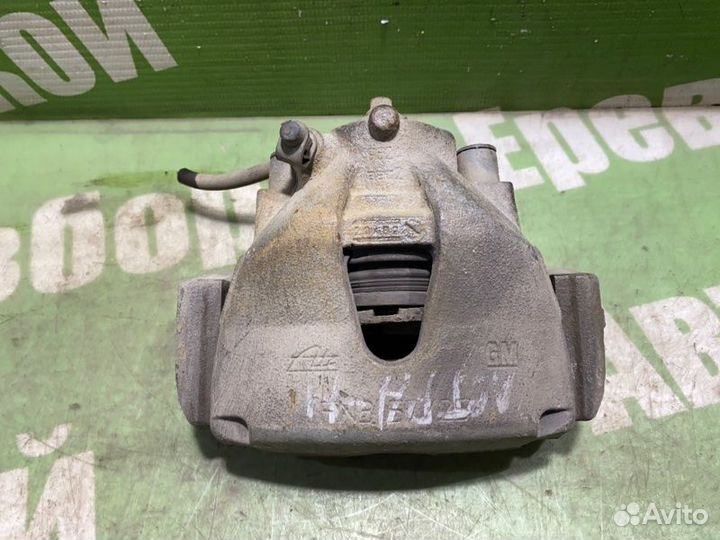 Суппорт тормозной передний правый Opel Astra H