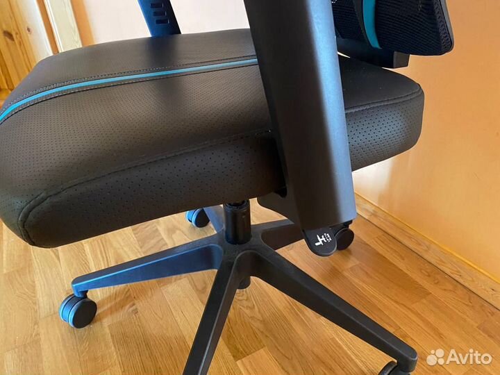 Компьютерное кресло ThunderX3 yama1 игровое