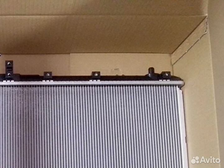 Радиатор охлаждения двигателя Сузуки сх4 SX4 06-15