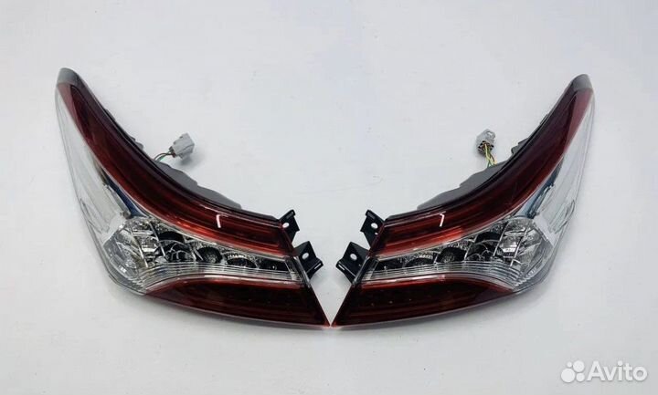 Задние фонари Toyota camry 70 LED