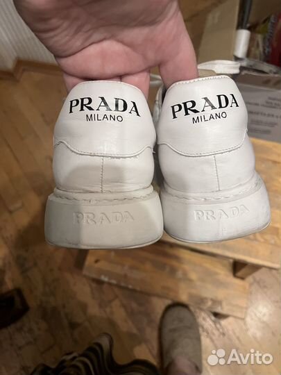 Белые кожаные кроссовки женские prada 38,5-39