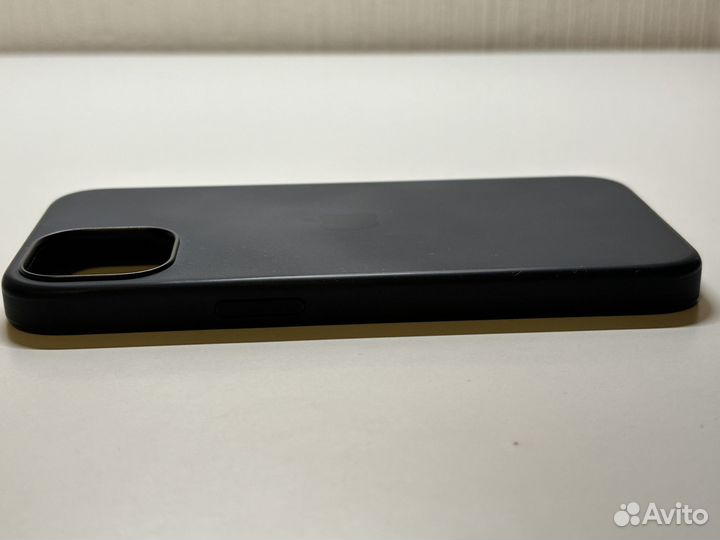 Оригинальныe чехлы на iPhone 13
