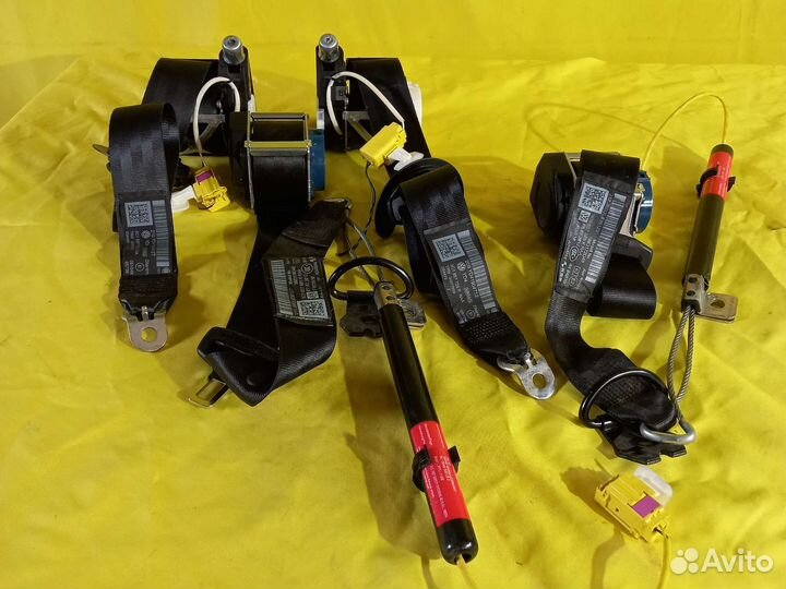 Ремни безопасности Volkswagen Passat B7