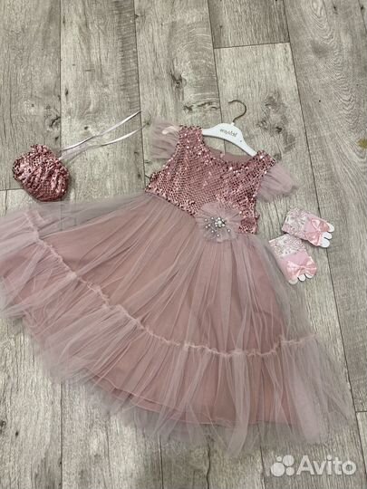 Платье праздничное 116