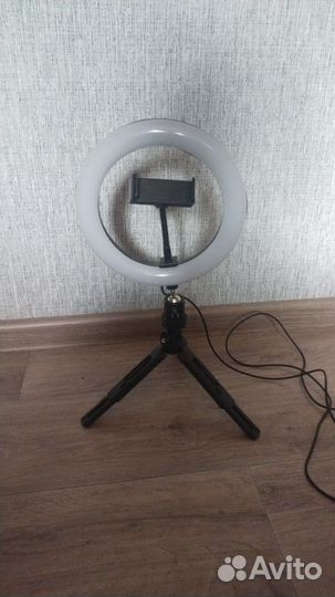 Кольцевая лампа