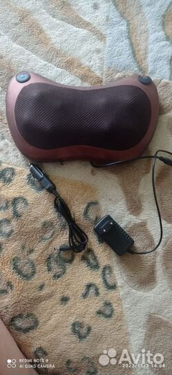 Массажная подушка для шеи