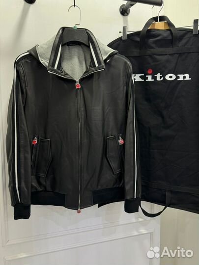 Кожаная куртка kiton