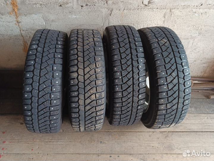 Зимняя резина с дисками R15