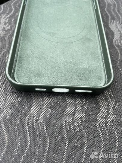 На iPhone 12, 12 pro с MagSafe