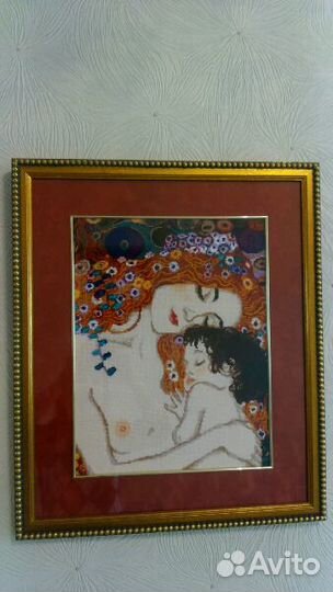 Дева с младенцем