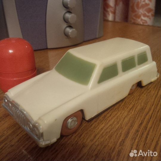 Игрушки ссср,трактор,змейка,катер,кораблик,машинки