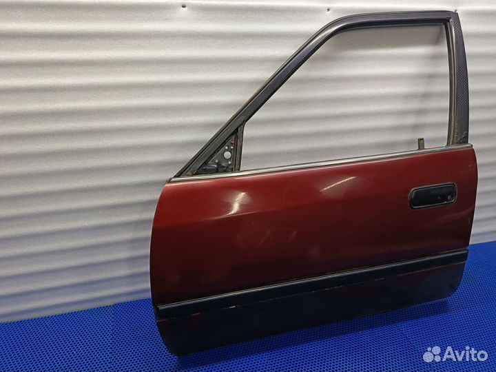 Дверь передняя левая Toyota carina T170