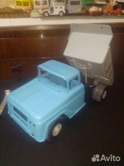 Игрушки С. С. С. Р. Челябинский ЗИЛ -130