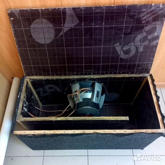 Сабвуфер в авто Alpine SWR-1242D: 12