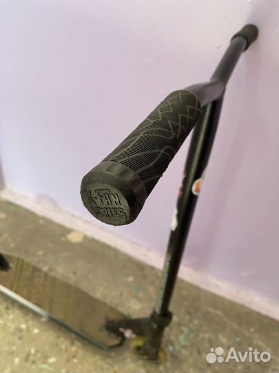 Самокат трюковой