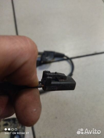 Датчик abs задний левый Hyundai Solaris 2