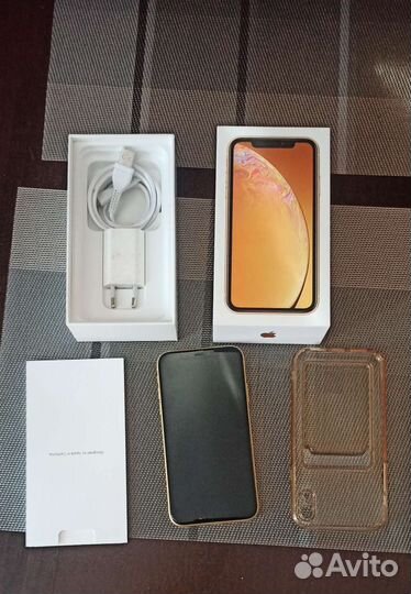 Телефон iPhone xr