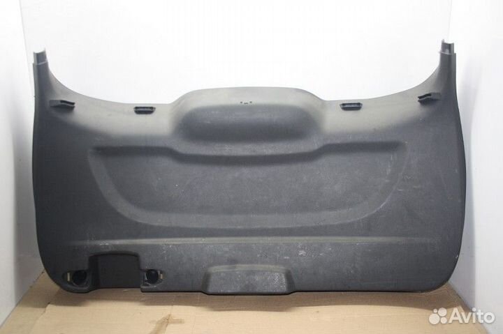 Обшивка двери багажника ford kuga II 2012