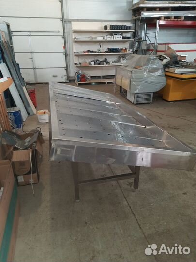 Стол рыба на льду