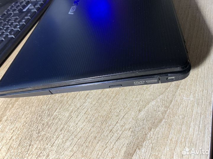 Ноутбук Asus X55C 15.6