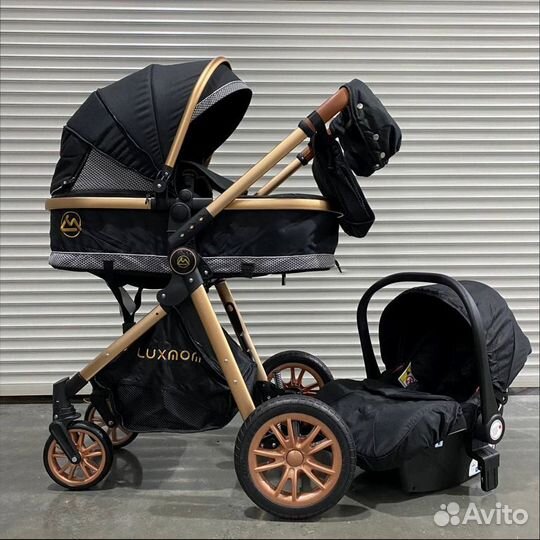 Детская прогулочная коляска Luxmom