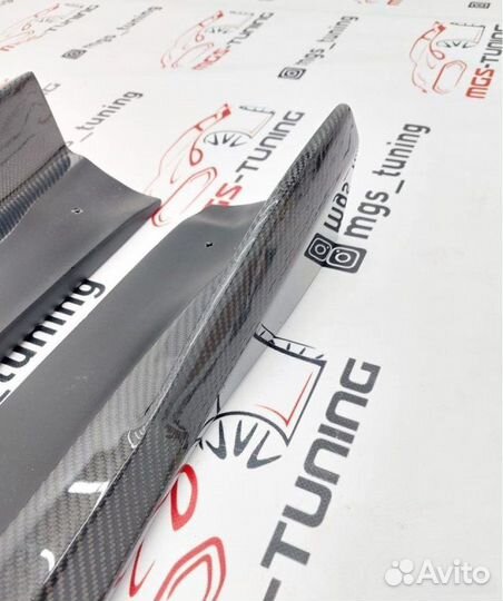 Лезвия порогов BMW X6M F86 Hamann Style карбон