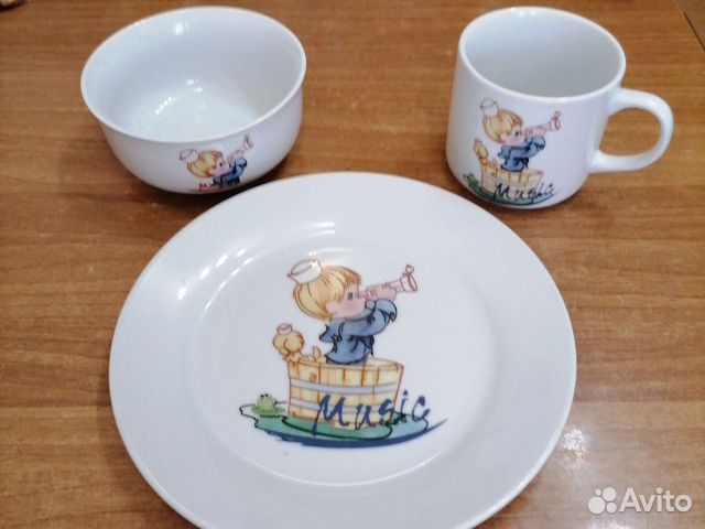 Набор посуды для малыша новый