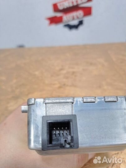 Камера переднего вида Mercedes Benz C43 W205