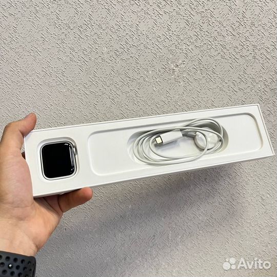 Смарт-часы Apple Watch SE 2022 40mm