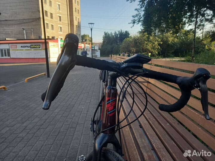 Шоссейный велосипед (грэвел) GT Grade Elite