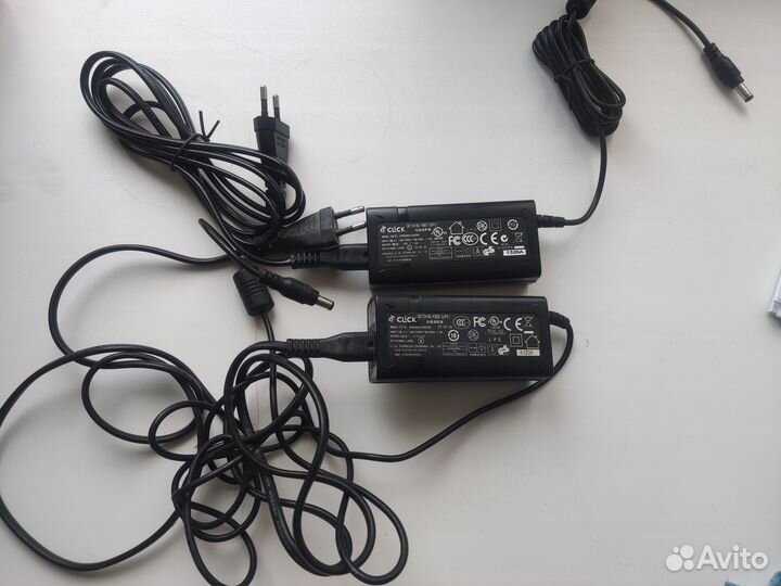 Зарядные устройства Сlick 12V, 3A, 36W в хор.сост